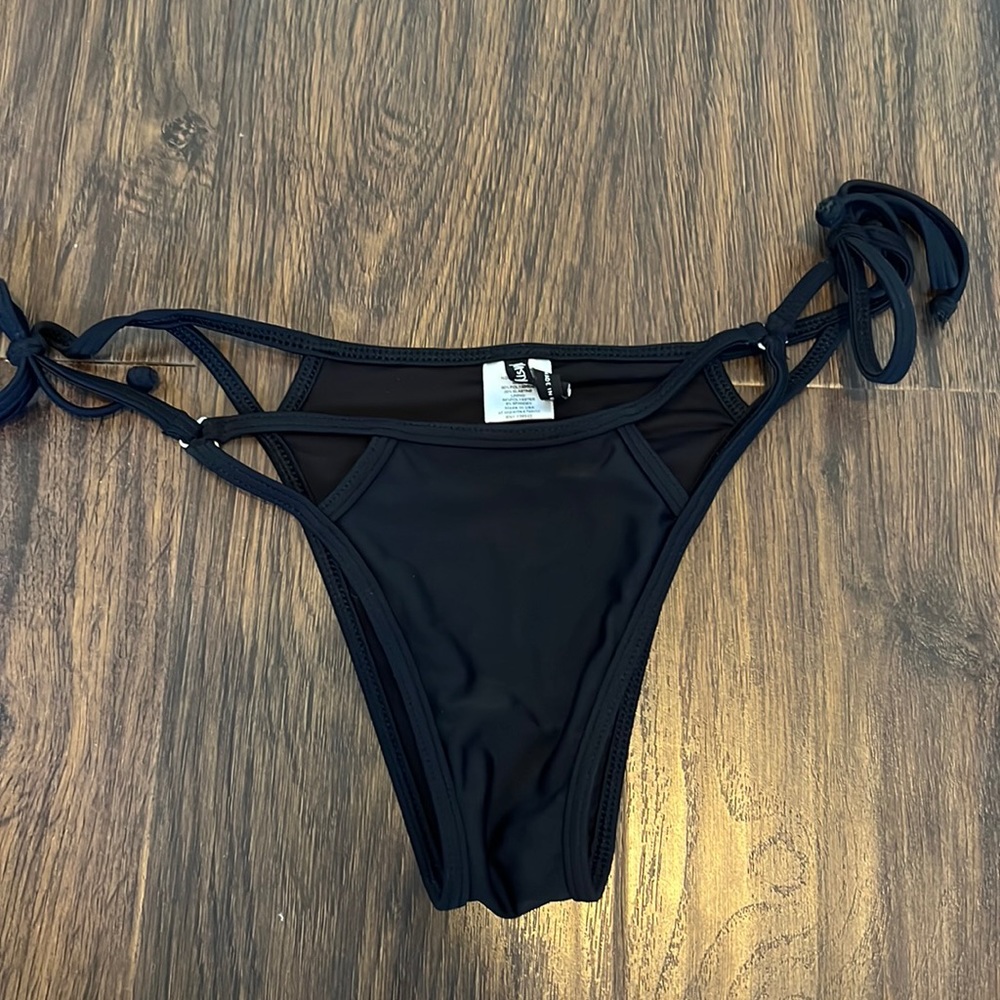 Bikini bottoms | nasty gal